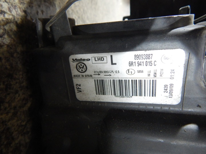 VW POLO V 5 6R0 09- GAUCHE PHARE AVANT AVANT