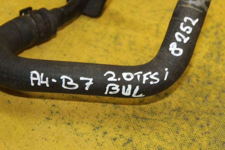 FIL TUYAU EAU A4 B7 2.0 TFSI BUL 06D121085C