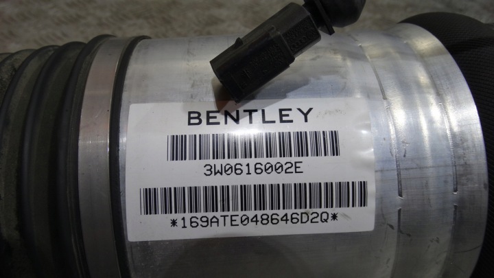 BENTLEY CONTINENTAL GT AMORTISSEUR DROIT 3W0616002