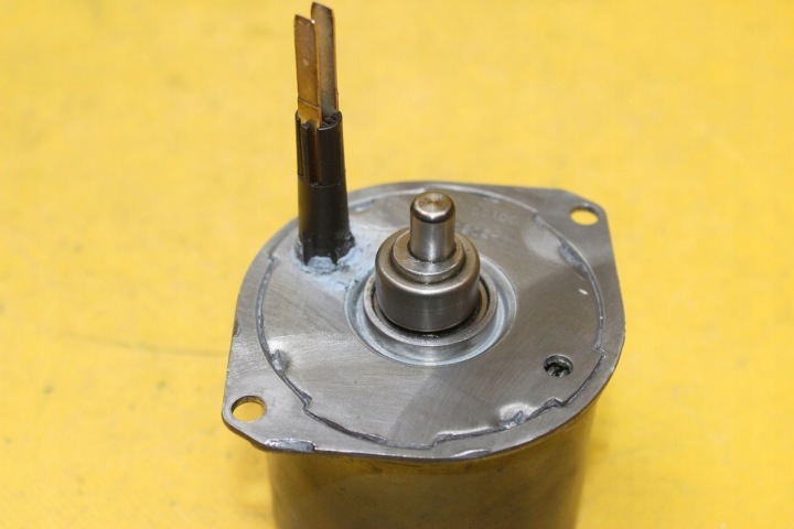 PETIT MOTEUR POMPES ABS AUDI A6 C7 4G0614517AA