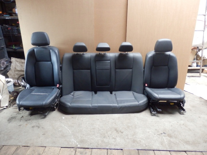 MERCEDES W204 C200 SIÈGES BANQUETTE ARRIÈRE CUIR ENSEMBLE