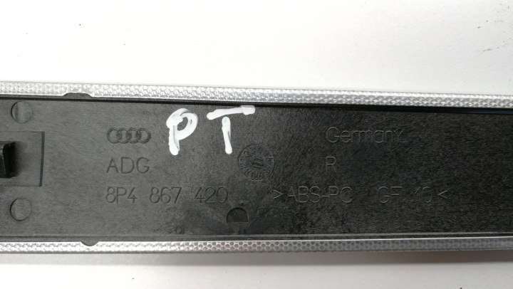 MOULURE DÉCOR PORTES DROIT ARRIÈRE AUDI A3 8P 8P4867420