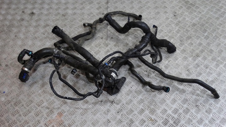 POMPE EAU RANGE ROVER VOGUE L405 SPORT L494 1