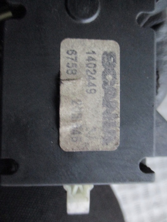 COMMUTATEUR DIRECTIONS SCANIA 4 95-04R 1402449