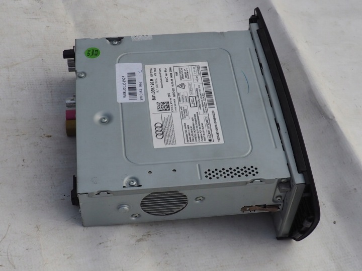 AP NAVIGATION MONITEUR 8U1035192B AUDI Q3 LIFT