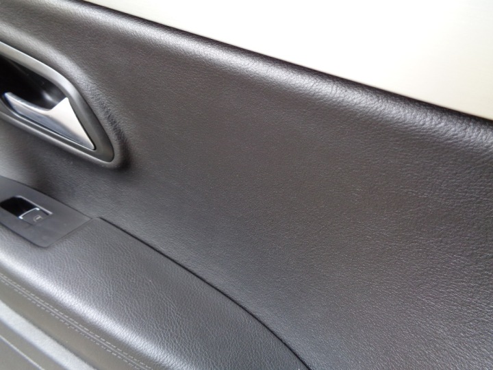 COLLECTEUR PORTES DROIT ARRIÈRE PASSAT CC CUIR DYNAUDIO