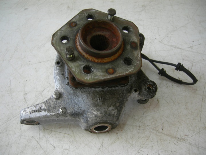 CUBO DERECHA PARTE DELANTERA MASERATI 4200 GT 2002-2007 