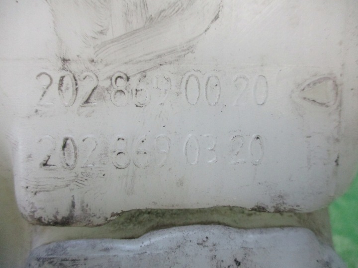 MERCEDES W202 RÉSERVOIR LAVE-GLACES 2028690020