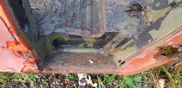 UAZ 469B KASTA BUDA BAIGNOIRE PLANCHER VERS WANNY