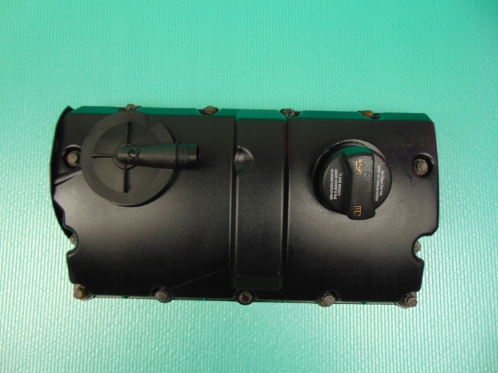 COUVERCLE DE SOUPAPES VW SHARAN 1,9/2,0 TDI (96-10)