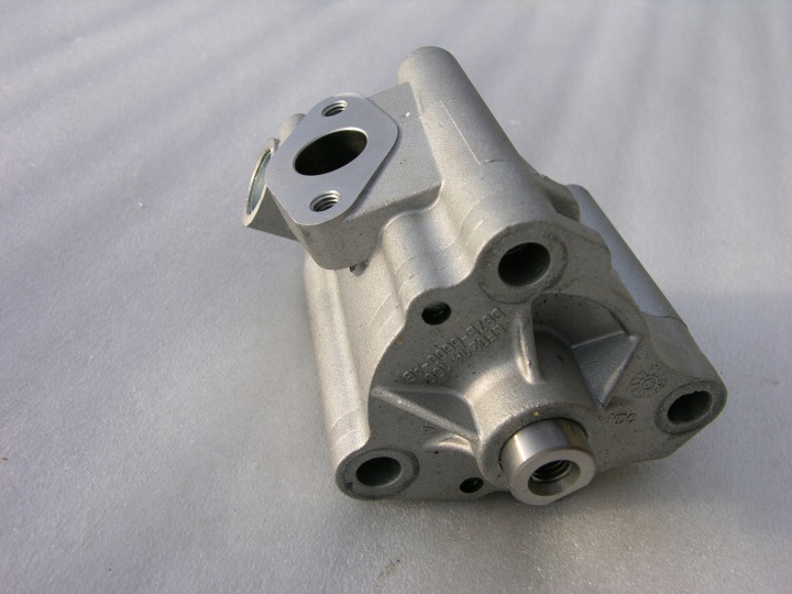 POMPE HUILEUX FORD SMAX MONDEO FOCUS 2.0 DURATEC 5263609 DS7E-6600-AB