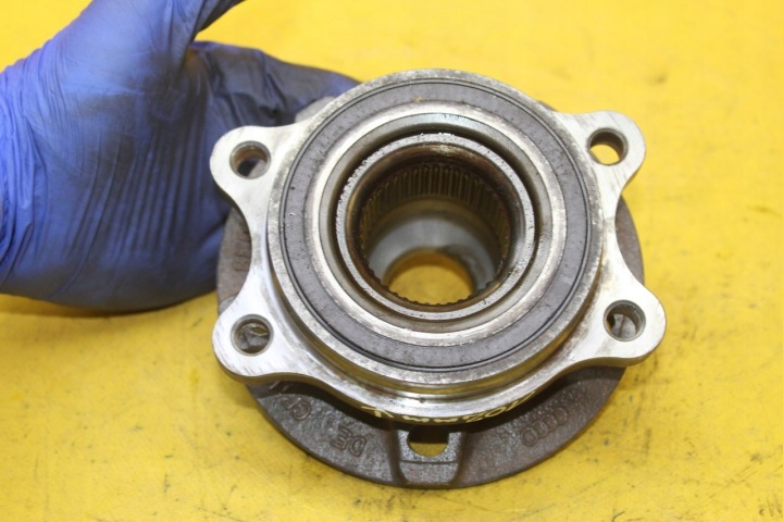 MOYEU ROULEMENT ARRIÈRE A6 C7 BERLINE 2.0 TFSI 8K0407615B