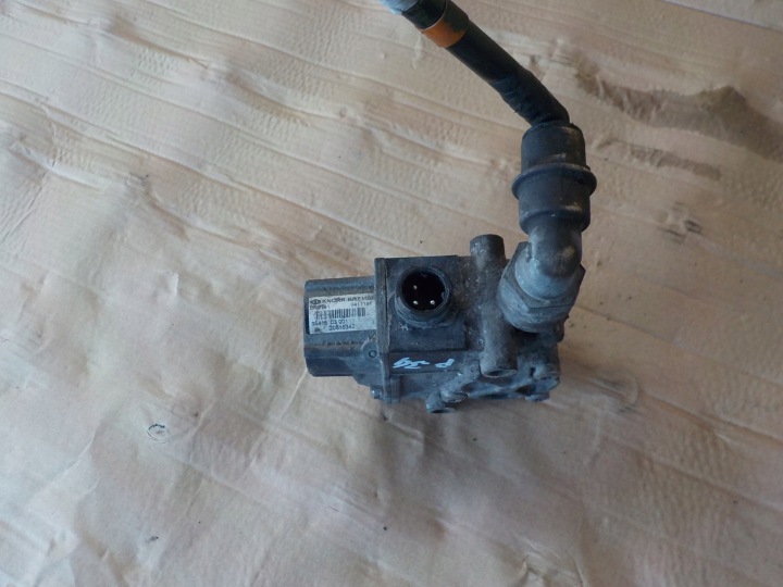 PREMIUM 440 DXI SOUPAPE MODULATEUR EBS 20516342