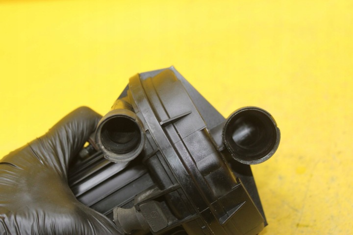 SUPPLÉMENTAIRE POMPE AIR PHAETON 4.2B 3D0131083D