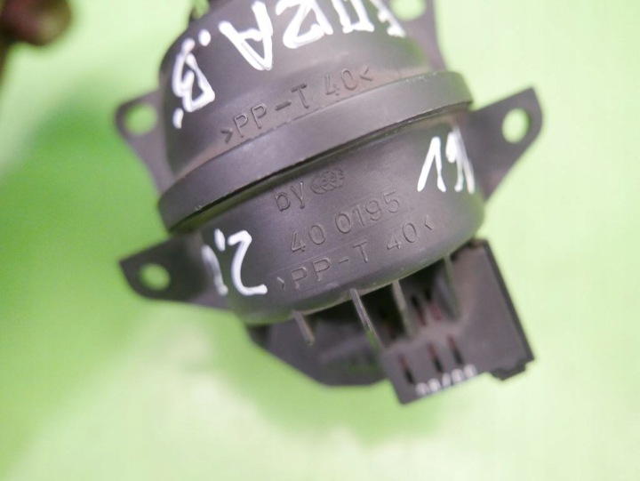 SOUPAPE ROTULE RÉCHAUFFEURS OPEL VECTRA B RESTYLAGE 2.0 16V
