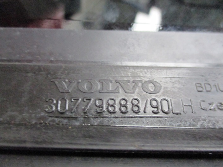VITRE GAUCHE ARRIÈRE TRIANGLE VOLVO S80 II 2006-2009R