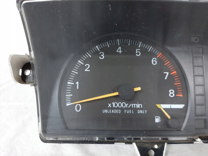 COMPTEUR TABLEAU DE BORD MITSUBISHI GALANT IV 4 ESSENCE