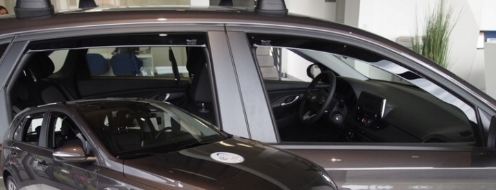 DACIA DUSTER I 2010-2018R PARE-SOLEIL PORTES HEKO