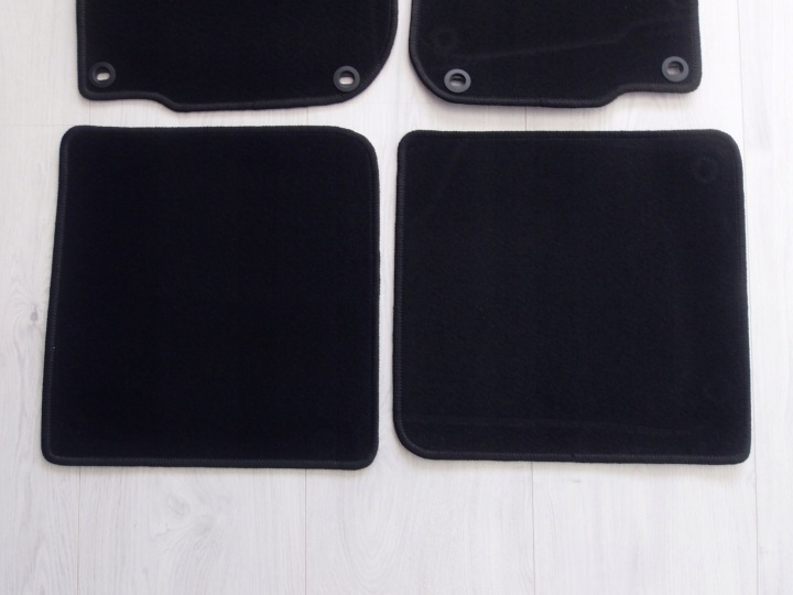 TAPIS DE SOL VELOURS SKODA OCTAVIA 1 I 96-2011 ANNÉE