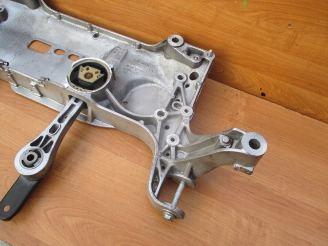 VW PASSAT B7 TIGUAN POUTRE BERCEAU CHÂSSIS 3C0199369H GWINTY OK BOULONS BRAS DE SUSPENSION