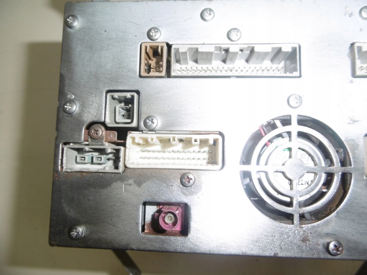 CHANGEUR CD RADIO INFINITI M M35 M37 Q70