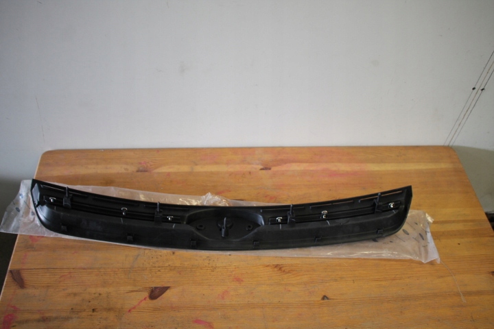 NEUF CALANDRE GRILLE FORD KUGA MK213- CV44-8200-BFW
