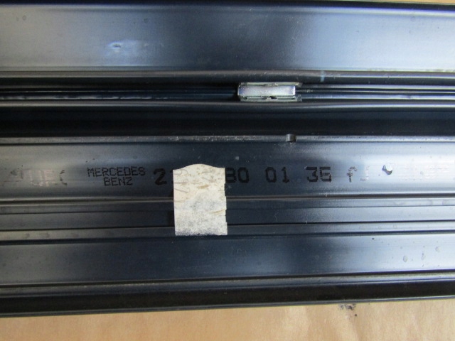 4 MERCEDES W210 95-99 MOULURE SEUIL REVÊTEMENT SUR SEUIL AVANT BLEUE