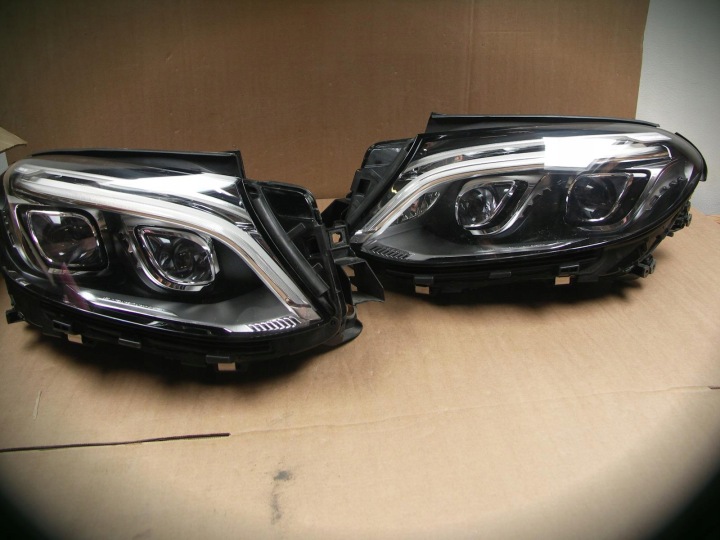 MERCEDES GLE W166 LED ILS PHARE AVANT DROITE A1669067602 KIELCE-GLIWICE