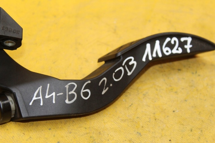 PÉDALE POTENTIOMÈTRE GAZ A4 B6 2.0 B 8E1723523A
