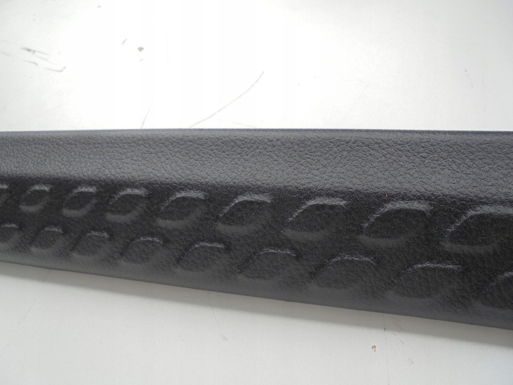 C-HR CHR BOUCHON PROTECTION SEUIL DROITE 67913-F4010