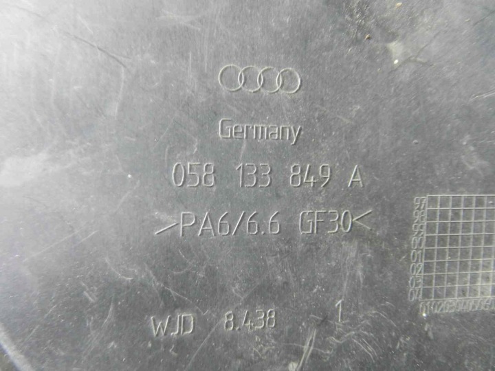 PROTECTION COUVERCLE FILTRE AIR AUDI VW 058133849A