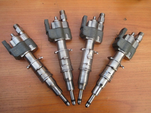 BMW F10 E90 E60 N43 BMW1 N53 INJECTEUR 7589048