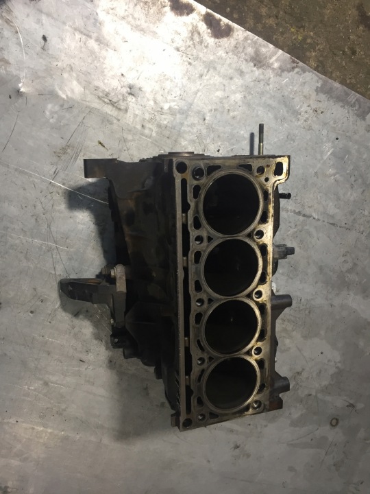 BLOC MOTEUR ARBRE 2.0 F4PC774 F4P RENAULT