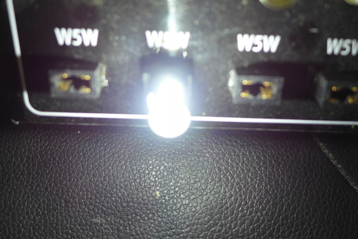 POTENTE W5W 9LED DIODOS LENTES TOYOTA HILUX 