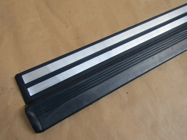 4 MERCEDES W210 95-99 MOULURE SEUIL REVÊTEMENT SUR SEUIL AVANT BLEUE