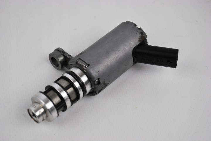 SOUPAPE DIRECTEUR VERS AUDI A6 13- KIT CONDUCTEUR #35