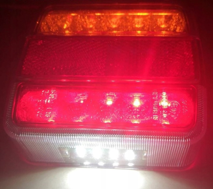 KIT PHARE LED ARRIÈRE AIMANT REMORQUE 12M PHARES