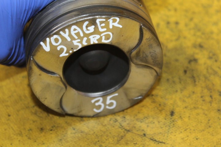 PISTON CHRYSLER VOYAGER IV 2.5 CRD 2086F