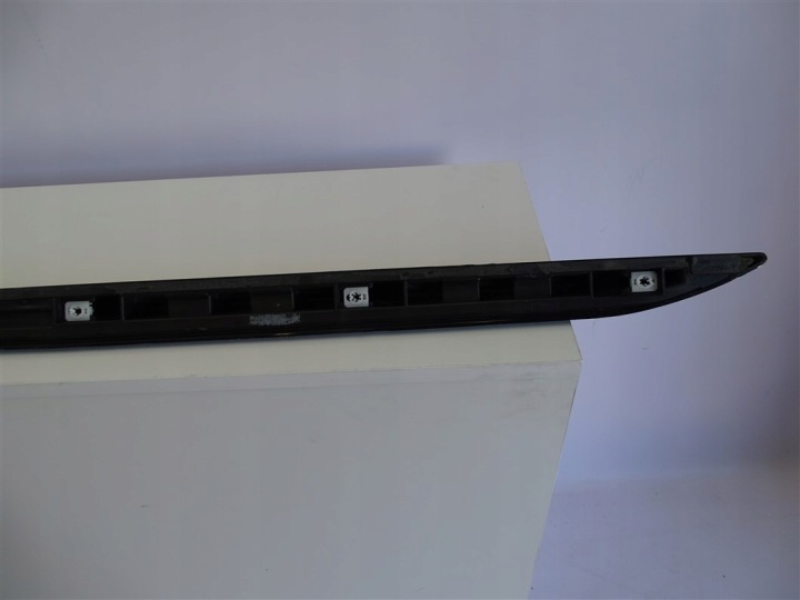 MOULURE SEUIL DROITE AUDI A1 82A S LINE ORIGINAL