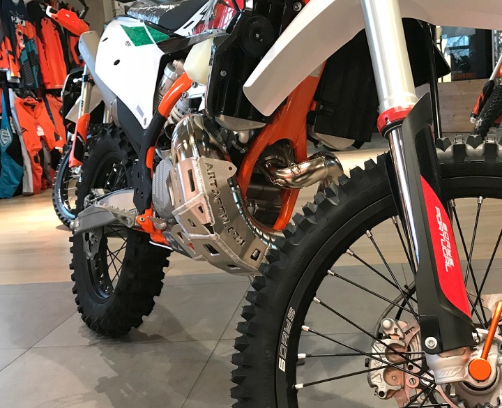 ALUMINIUM PROTECTION MOTEUR I DYFUZORA HUSQVARNA 2020-2023 GAS GAS 2021-2023