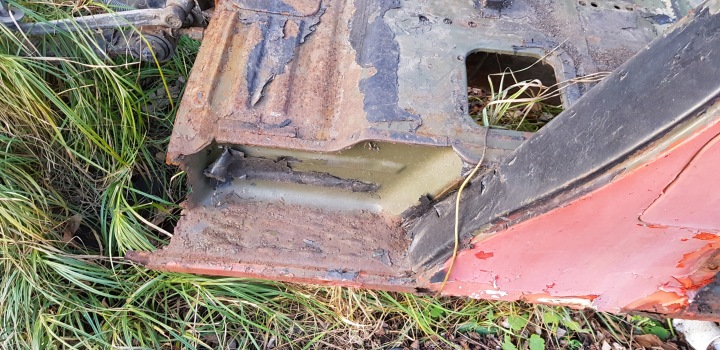 UAZ 469B KASTA BUDA BAIGNOIRE PLANCHER VERS WANNY