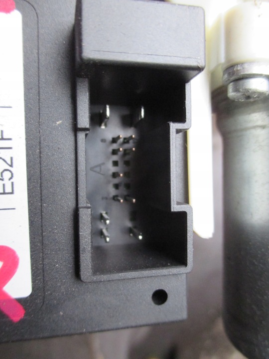 PETIT MOTEUR MODULE VITRES DROIT ARRIÈRE FORD C-MAX 03-06