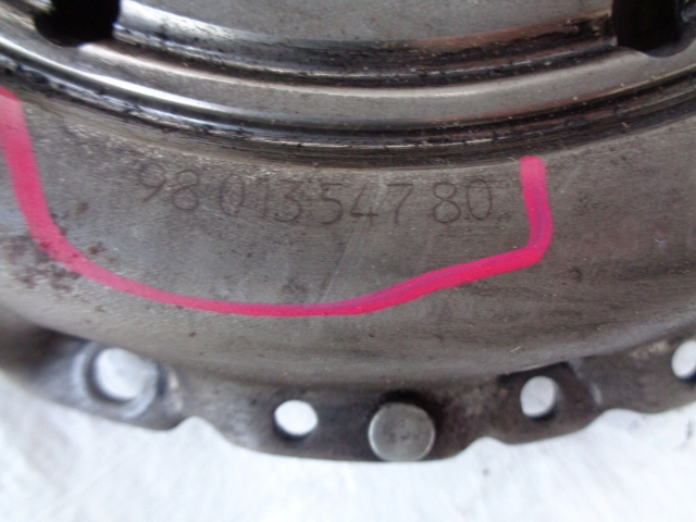 CITROEN PEUGEOT EMBRAYAGE DISQUE DE FREIN 1.6 HDI 9801354780
