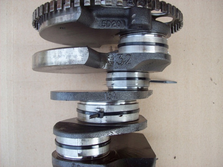 JEEP CHEROKEE KL 3.2 VILEBREQUIN 68088028AB 14R-