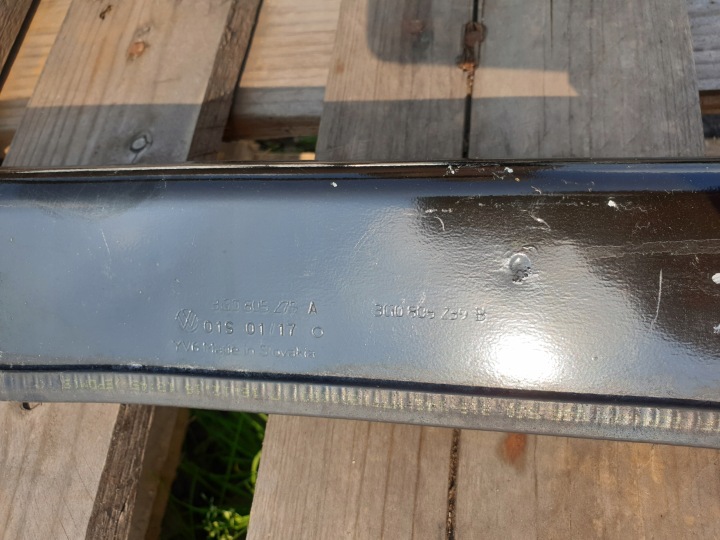 RAINURE PLASTIQUE MÉTALLIQUE 3G0805275A VW PASSAT B8