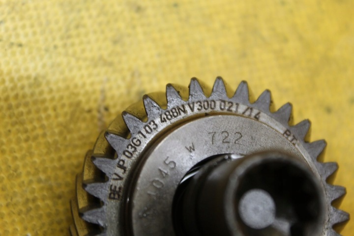 KOLO POMPES HUILEUSE A6 C7 2.0 TFSI 03G103580H
