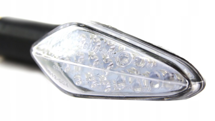 UNIVERSEL CLIGNOTANTS LED CARBONE HOMOLOGATION