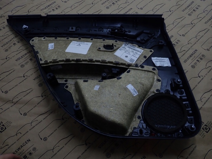 VW GOLF VII COLLECTEUR GARNITURE PORTES ARRIÈRE DROITE 5G4867488A