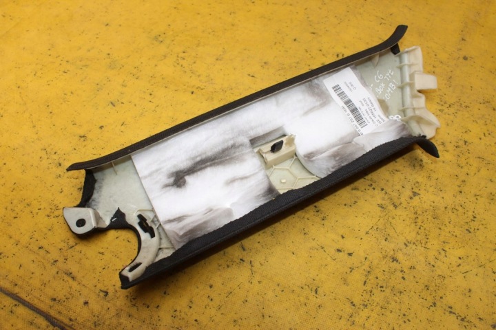 GARNITURE MONTANTS GAUCHE ARRIÈRE S-LINE A6 C6 4F9867287B