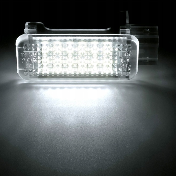 AMPOULE ÉCLAIRAGE LED VERS COUVERCLES DE COFFRE AUTOMOBILE AUDI A1 A3 A4 A5 TT